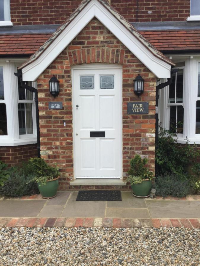 Marden  Fair View B&B 외부 사진